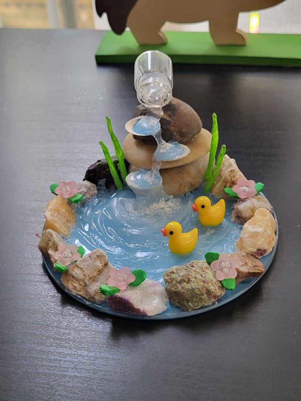 Cute hand-crafted little duck pond water cascade waterfall display